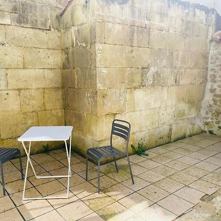 Appartement Avec Cour Privee Saint-Jean-d'Angely Luaran gambar